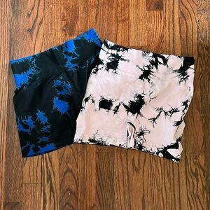 2 pack Yoga Trendy Tie Dye Wideband Waist Sport Shorts Blue and Pink Shorts